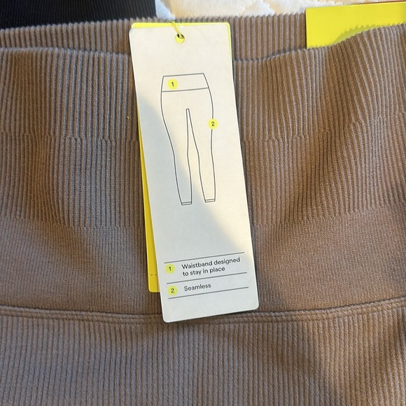 Set of two ribbed leggings bundle (black and brown) size XS - Picture 3 of 5